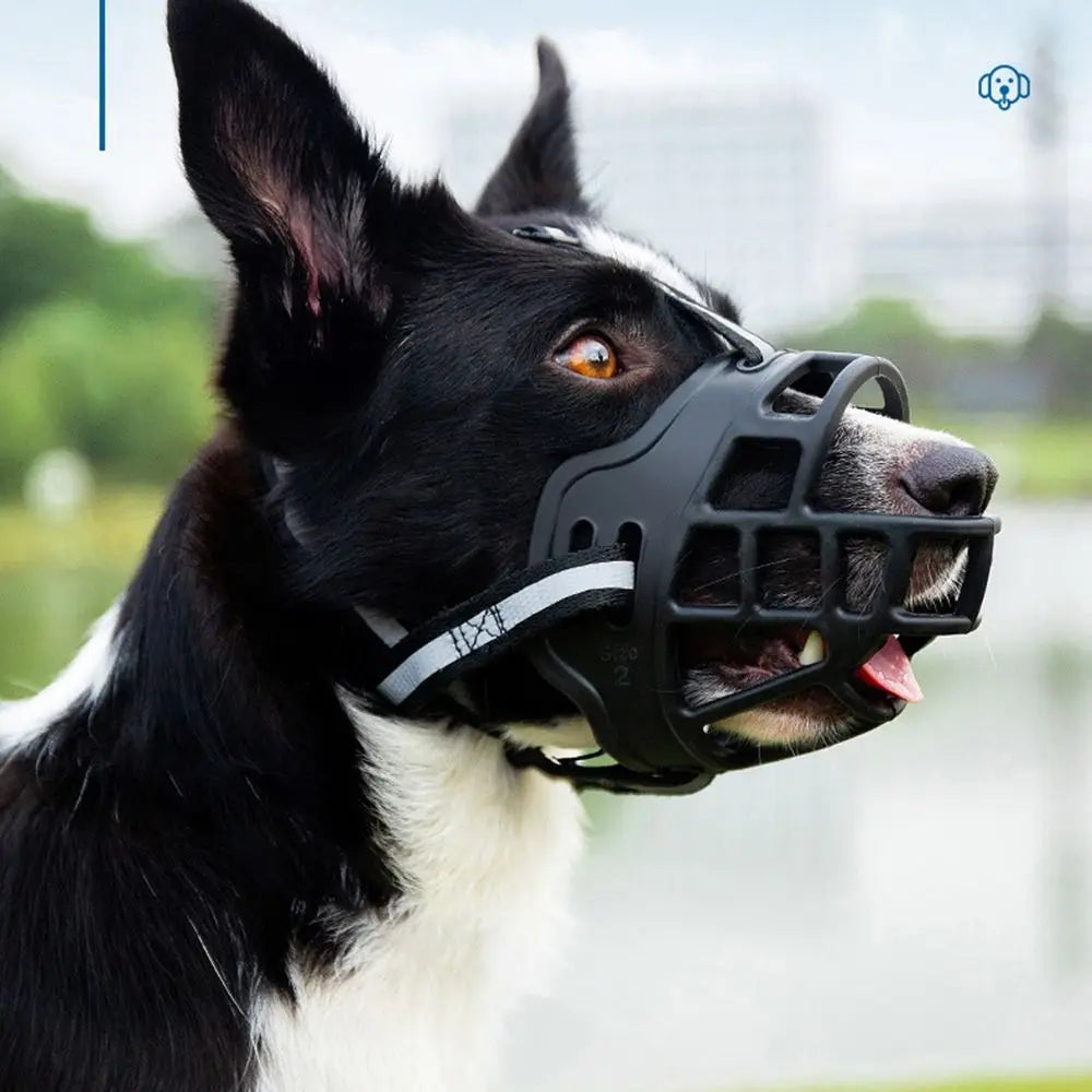 Adjustable Dog Muzzle Anti Biting With Reflective Strip Breathable Plastic
