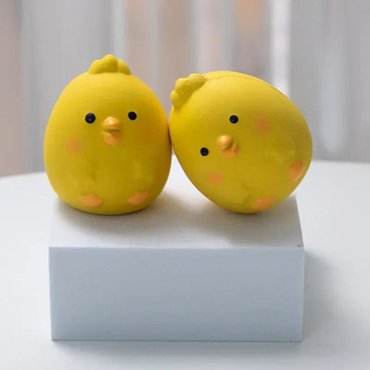 Hign-concerned Squeaky Chicken Dog Toy Rubber Chew Bite Resistant